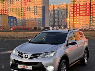 2015 Toyota RAV4 IV (XA40), серебристый, 1950000 рублей, вид 1