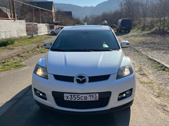 2007 Mazda CX-7 I, белый, 900000 рублей