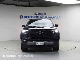 2024 Chevrolet Colorado III, чёрный, 5462429 рублей, вид 2
