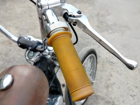 1986 Harley-Davidson Sportster 883, чёрный, 450000 рублей, вид 5
