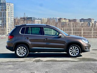 2016 Volkswagen Tiguan I Рестайлинг, коричневый, 1689000 рублей, вид 5