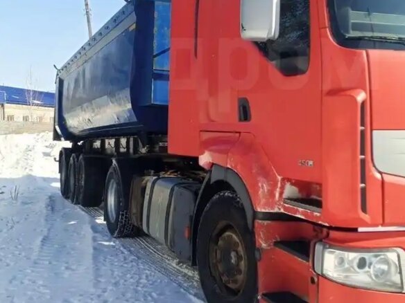 2012 Renault Premium, красный, 2750000 рублей - вид 9
