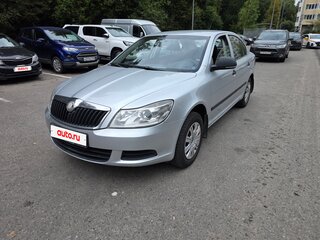 2010 Skoda Octavia II (A5) Рестайлинг, серебристый, 700000 рублей, вид 2