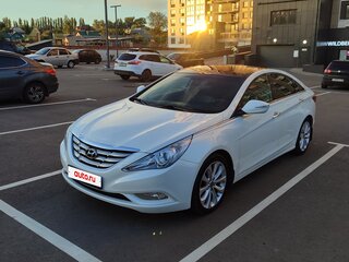 2011 Hyundai Sonata VI (YF), белый, 900000 рублей, вид 1