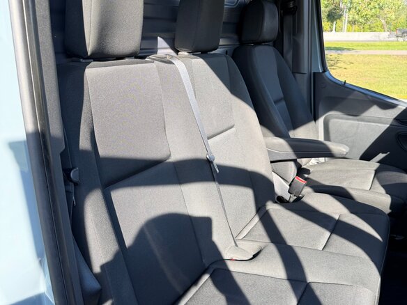 2021 Mercedes-Benz Sprinter, серый, 4750000 рублей - вид 12
