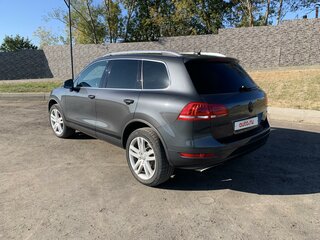 2013 Volkswagen Touareg II, серый, 2000000 рублей, вид 3