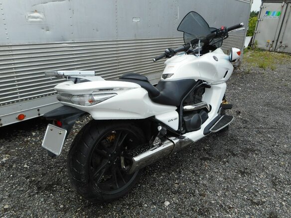 2012 Honda DN-01, белый - вид 3