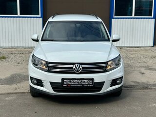 2016 Volkswagen Tiguan I Рестайлинг, белый, 1520000 рублей, вид 2