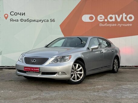 Lexus LS IV