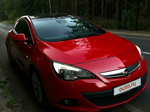 2012 Opel Astra GTC J Рестайлинг, красный, 1100000 рублей - вид 3