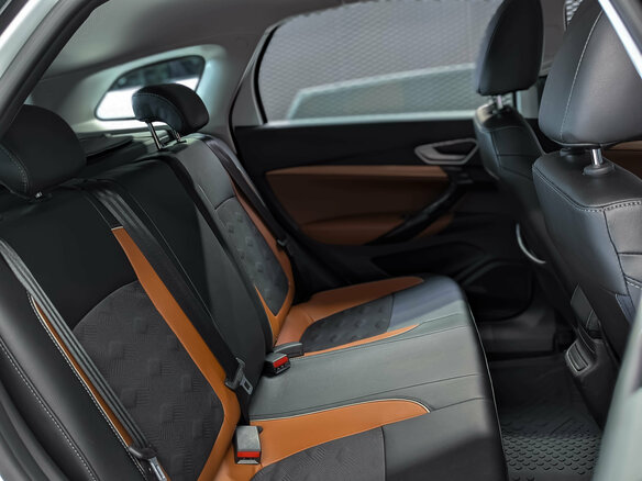 2024 Lada (ВАЗ) Vesta SW Cross I Рестайлинг (NG), белый - вид 29