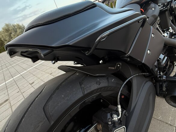 2019 Harley-Davidson FXDR 114, чёрный, 1550000 рублей - вид 14