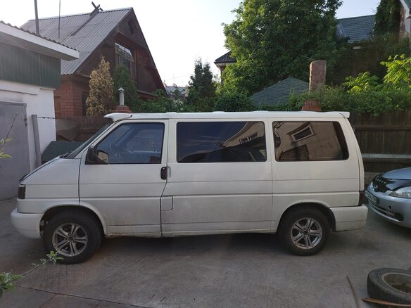 2000 Volkswagen Transporter T4, белый, 450000 рублей - вид 2