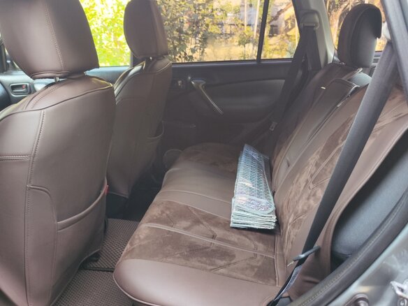 2004 Toyota RAV4 II (XA20) Рестайлинг, зелёный - вид 24