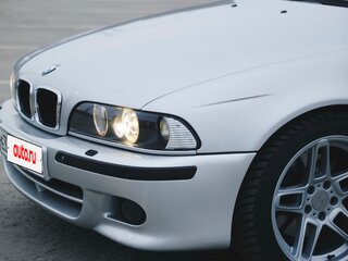 2001 BMW 5 серии 530i IV (E39) Рестайлинг, серебристый, 1400000 рублей, вид 2