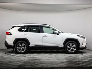 2019 Toyota RAV4 V (XA50), белый, 2566777 рублей, вид 4