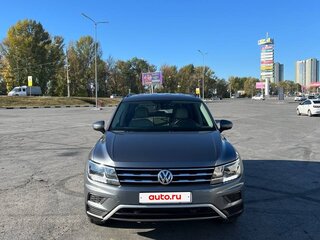2018 Volkswagen Tiguan Allspace II, серый, 2350000 рублей, вид 4