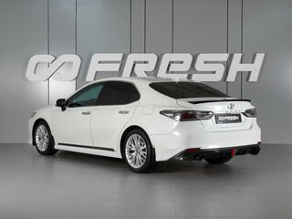 2018 Toyota Camry VIII (XV70), белый, 2469000 рублей, вид 2