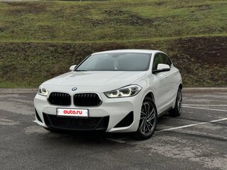 2021 BMW X2 xDrive18d I (F39), белый, 3980000 рублей, вид 1