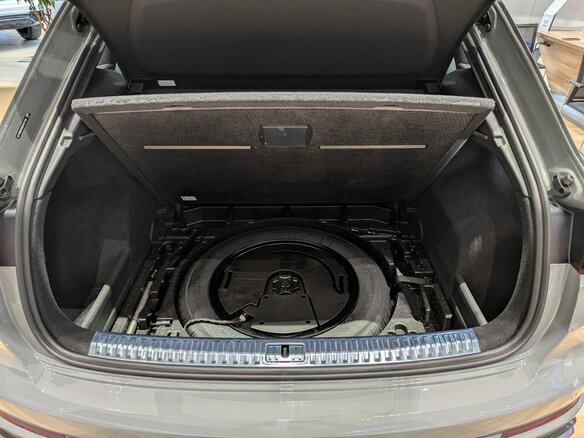 2026 Audi Q3 35 TFSI II (F3), серый - вид 37