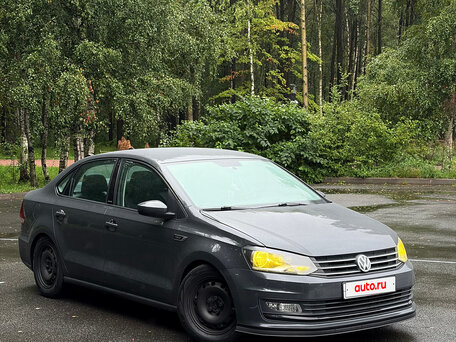 2016 Volkswagen Polo V Рестайлинг, серый, 830000 рублей, вид 2
