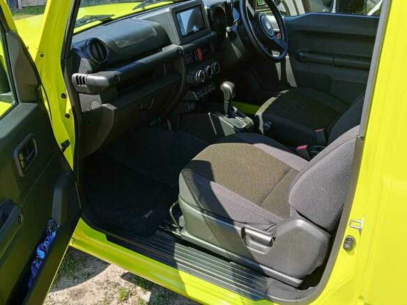 2019 Suzuki Jimny Kei car IV, жёлтый, 1900000 рублей - вид 3