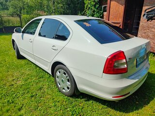 2012 Skoda Octavia II (A5) Рестайлинг, белый, 1250000 рублей, вид 5