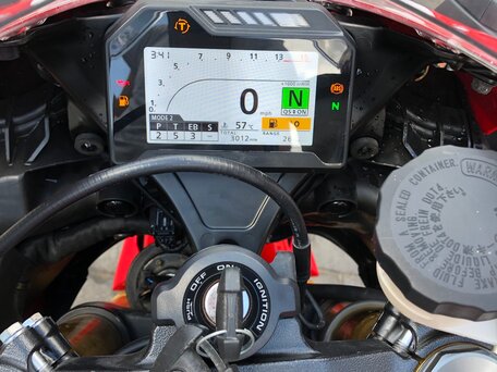 2017 Honda CBR 1000 RR/RA Fireblade, красный, 2500000 рублей, вид 5