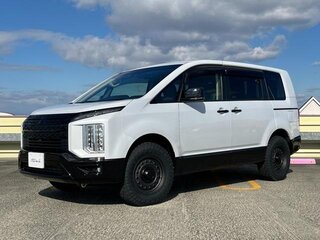 2022 Mitsubishi Delica D:5 I Рестайлинг, белый, 2900000 рублей, вид 1