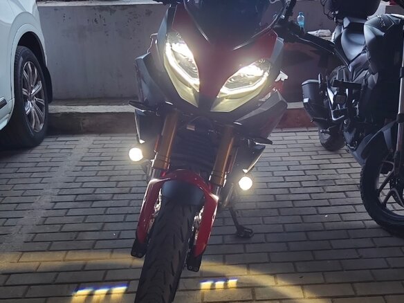 2020 BMW F 900 XR, красный, 1300000 рублей - вид 5
