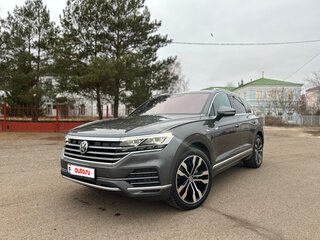 2021 Volkswagen Touareg III, серый, 5050000 рублей, вид 1