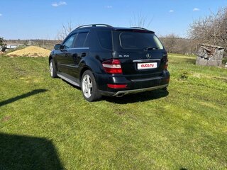 2010 Mercedes-Benz M-Класс 350 II (W164) Рестайлинг, чёрный, 1550000 рублей, вид 4