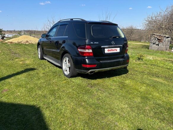 2010 Mercedes-Benz M-Класс 350 II (W164) Рестайлинг, чёрный, 1550000 рублей - вид 3