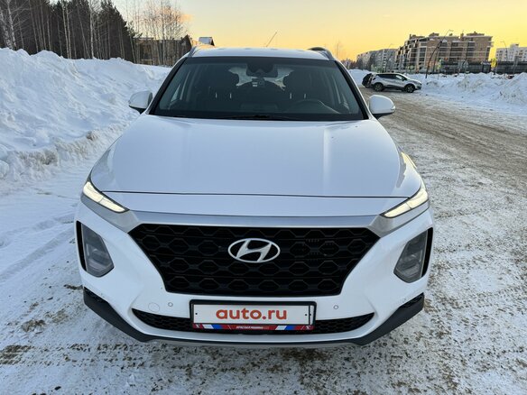 2018 Hyundai Santa Fe IV, белый, 5100000 рублей - вид 3