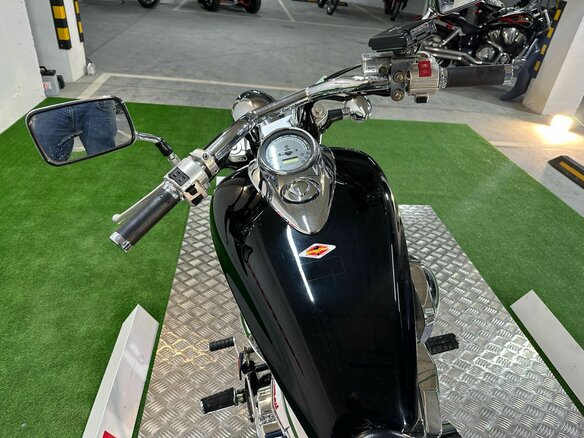 2010 Honda VT 1300CS Sabre, чёрный - вид 12