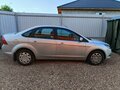 2009 Ford Focus II Рестайлинг, серебристый, 500000 рублей - вид 3