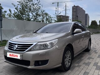 2010 Renault Latitude I, бежевый, 570000 рублей, вид 1