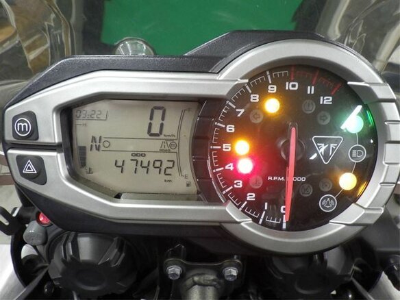 2015 Triumph Tiger 800, оранжевый, 800000 рублей - вид 12