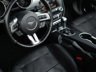 2015 Ford Mustang VI, чёрный, 2399999 рублей, вид 5