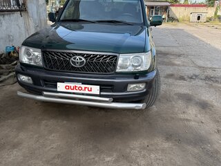 2006 Toyota Land Cruiser 100 Series Рестайлинг 2, зелёный, 3050000 рублей, вид 1