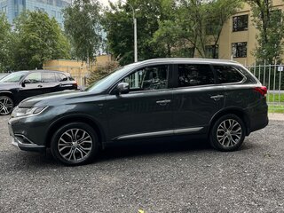 2015 Mitsubishi Outlander III Рестайлинг 2, серый, 2700000 рублей, вид 2