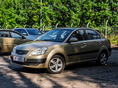 2009 Kia Rio II, бежевый, 410001 рублей, вид 1
