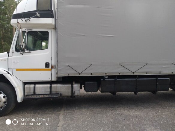 2003 Freightliner Business Class (FL), белый, 2200000 рублей - вид 5