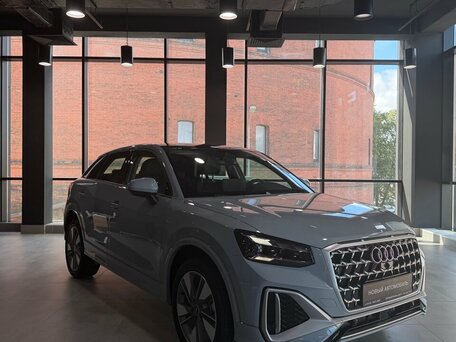 2026 Audi Q2 L 35 TFSI I Рестайлинг, серый, 3890000 рублей, вид 4