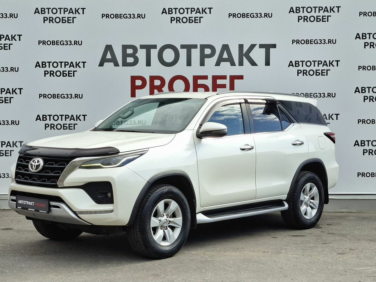 Открыть фотографии: Toyota Fortuner II Рестайлинг