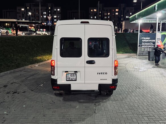 2021 Iveco Daily, белый, 2400000 рублей - вид 5