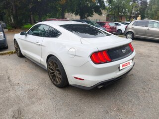 2019 Ford Mustang VI Рестайлинг, белый, 2350000 рублей, вид 2