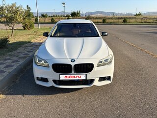 2012 BMW 5 серии 530d xDrive VI (F10/F11/F07), белый, 1990000 рублей, вид 1