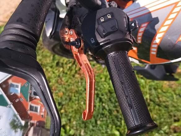 2013 KTM 390 Duke, оранжевый, 350000 рублей - вид 23