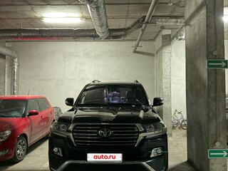 2017 Toyota Land Cruiser 200 Series Рестайлинг 2, чёрный, 5900000 рублей, вид 2